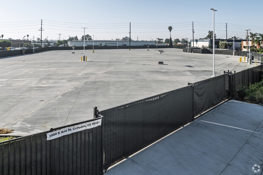 More Photos Of 2880 E Ana St, Compton Land For Lease