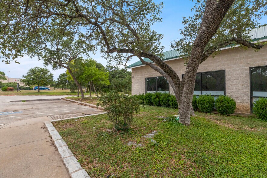 More Photos Of 11201 Pecan Park Blvd, Cedar Park Carwash For Lease