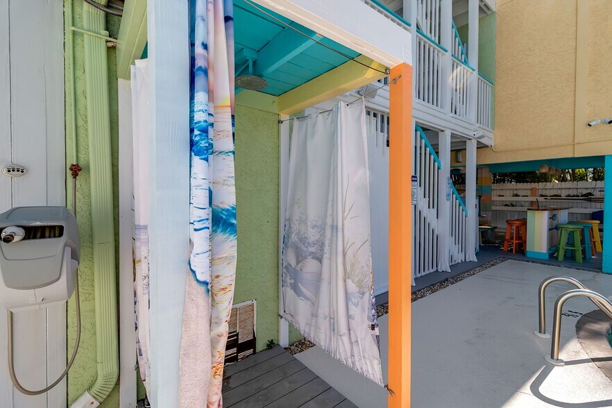 More Photos Of 5322 CALLE DE LA SIESTA, Sarasota Hospitality For Sale