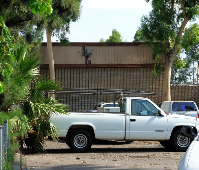 More Photos Of 5334 Holt Blvd, Montclair Auto Repair For Lease