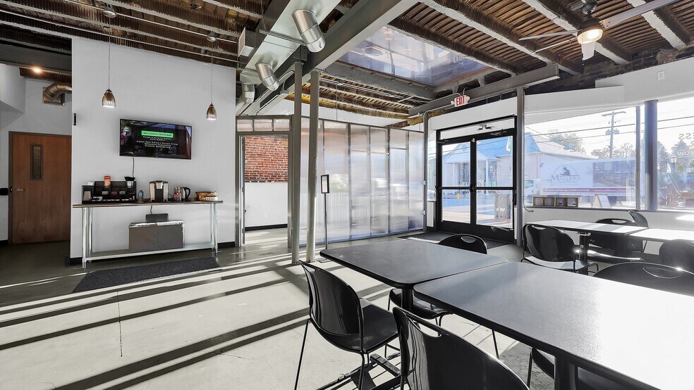 More Photos Of 3989 Broadway, Grove City Loft Creative Space For Lease