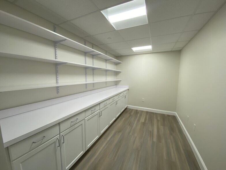 More Photos Of 1274 Osgood St, North Andover Office For Lease