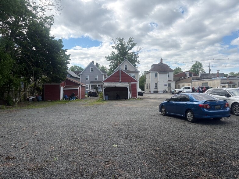 More Photos Of 34 North Ave, Garwood Freestanding For Lease