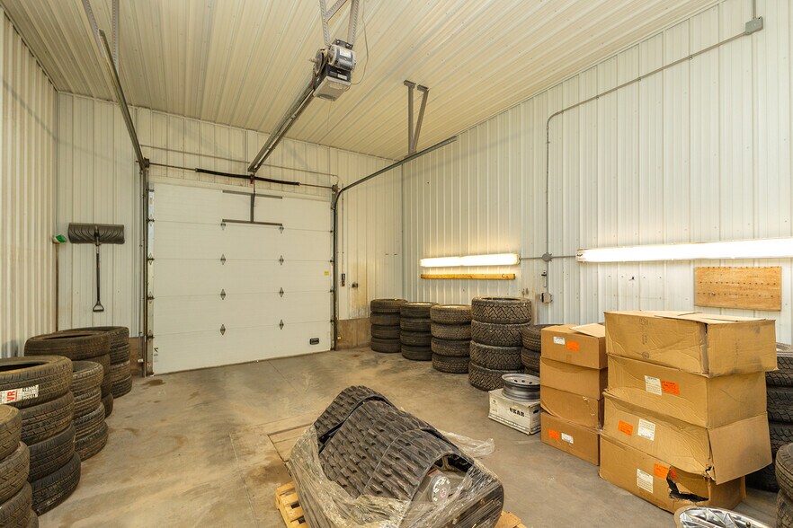 More Photos Of 890 N State Road 14, Harper Auto Dealership For Sale