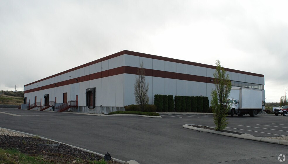 More Photos Of 701-729 W Diamond St, Boise Warehouse For Lease
