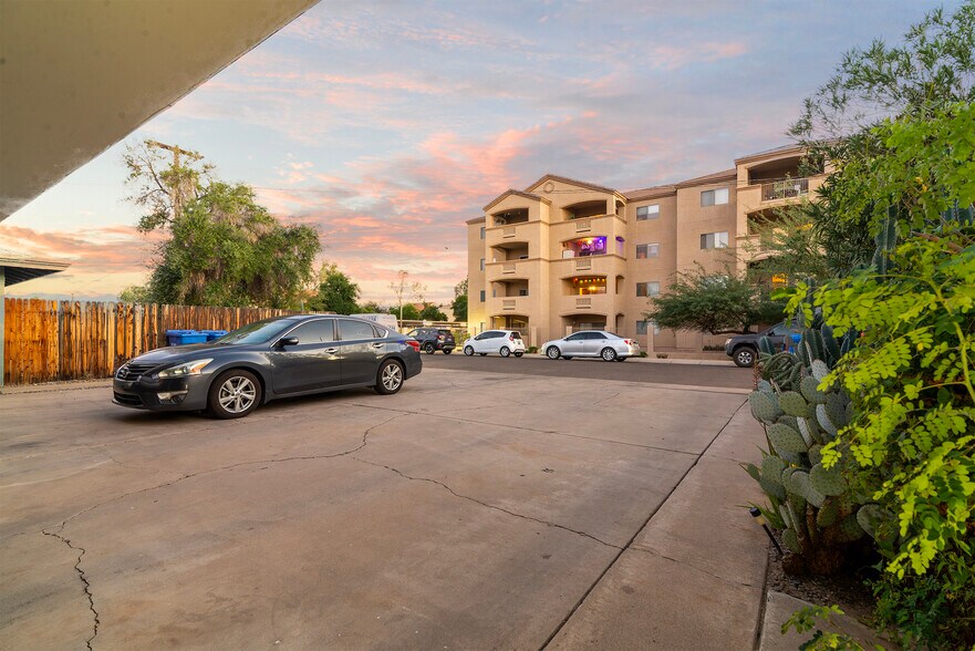 More Photos Of 822 E Montecito Ave, Phoenix Apartments For Sale