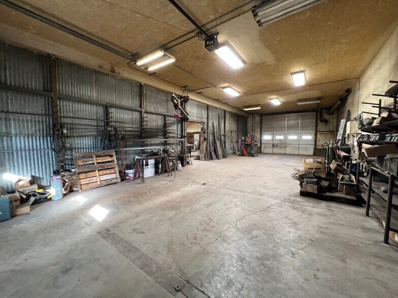 More Photos Of 6101 S 2nd St, Tetonia Service For Sale