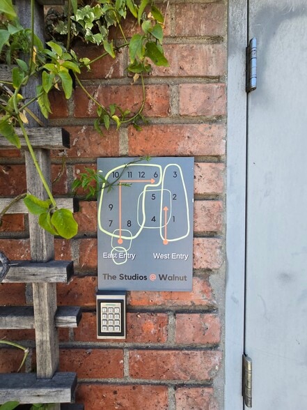 More Photos Of 2886-2888 E Walnut St, Pasadena Service For Sale