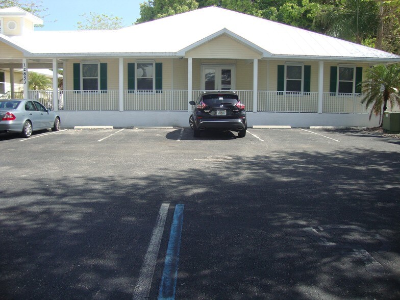 More Photos Of 12851-12853 Banyan Creek Dr, Fort Myers Office For Lease