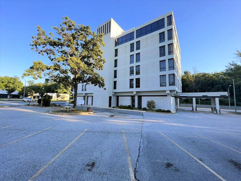 More Photos Of 3635 Old Court Rd, Pikesville Office For Lease
