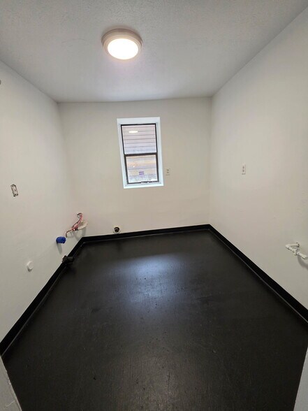More Photos Of 1812 S Braddock Ave, Pittsburgh Apartments For Lease