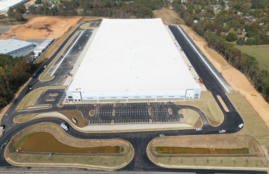 More Photos Of 962 Union Grove Rd SE, Calhoun Warehouse For Lease