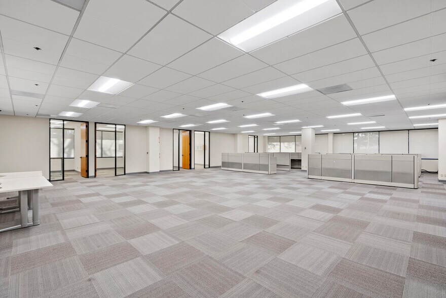 More Photos Of 3235 Kifer Rd, Santa Clara Office For Sale