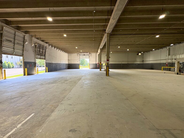 More Photos Of 3030 Horseshoe Ln, Charlotte Warehouse For Sale