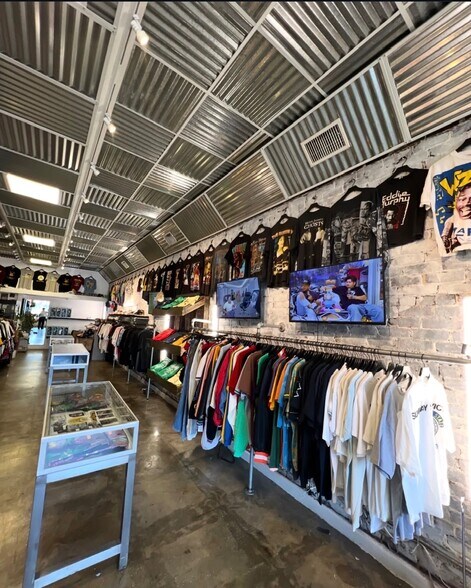 More Photos Of 7361 Melrose Ave, Los Angeles Storefront For Lease