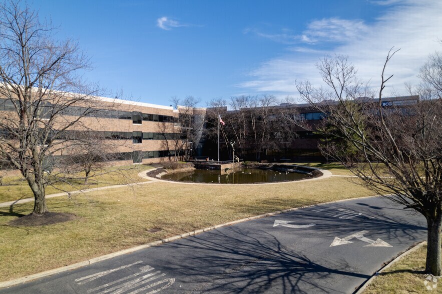 More Photos Of 51 Haddonfield Rd, Cherry Hill Office For Lease