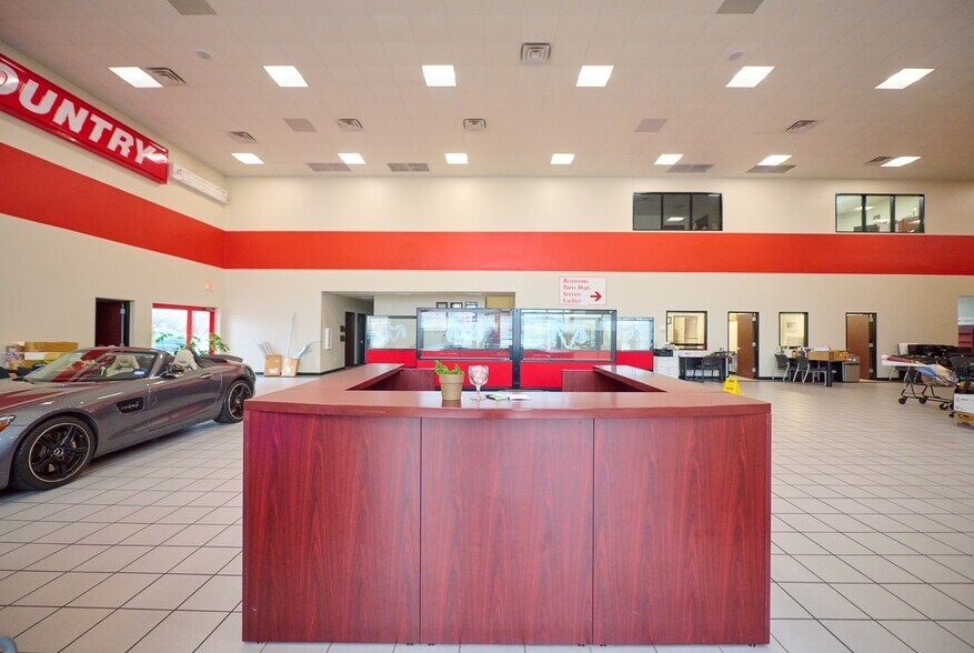 More Photos Of 1902 E Central Texas Expy, Killeen Auto Dealership For Sale