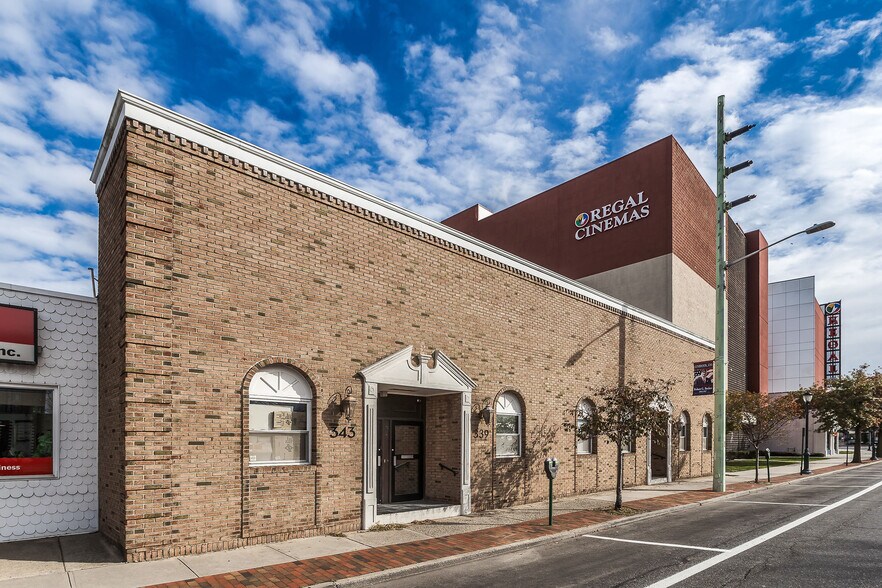 More Photos Of 337-343 Merrick Rd, Lynbrook Office For Sale