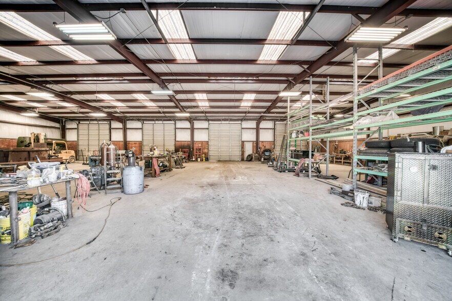 More Photos Of 9360 Osr, Midway Specialty For Lease