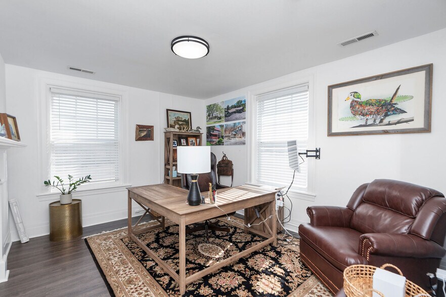 More Photos Of 30 Ladd Rd, Fishersville Office For Sale