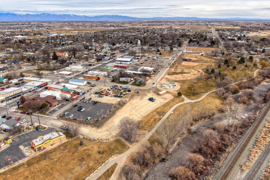 More Photos Of 218 N Avenue C, Kuna Apartments For Sale