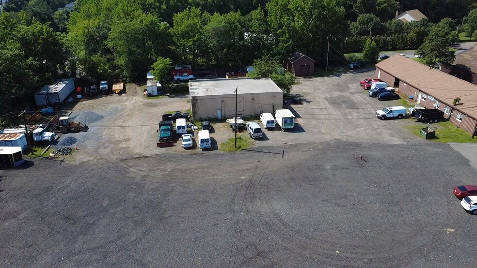 More Photos Of 740 Lloyd Rd, Aberdeen Truck Terminal For Lease