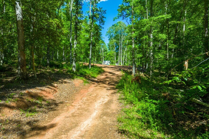 More Photos Of 637 Odell Rd, Liberty Land For Sale