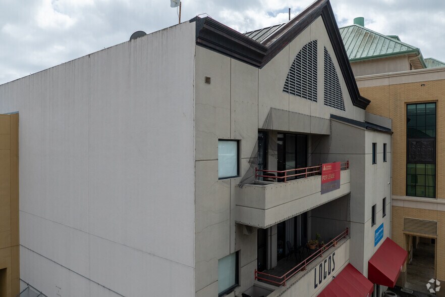 More Photos Of 1115-1119 Pacific Ave, Santa Cruz Office For Lease