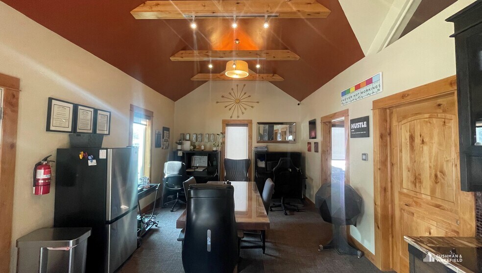 More Photos Of 500 E Oak St, Fort Collins Office For Sale