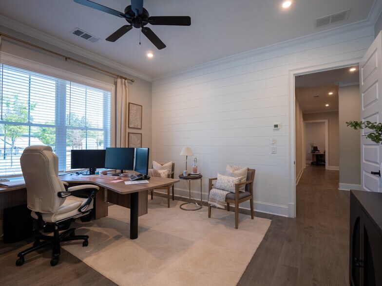 More Photos Of 3957 S Main St, Acworth Office For Sale