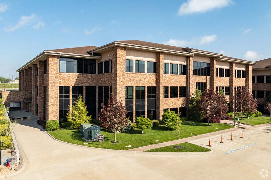 Primary Photo Of 3725 Battlefield, Springfield Office For Sale