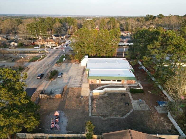 More Photos Of 101 N Royal Tower Rd, Irmo Daycare Center For Lease