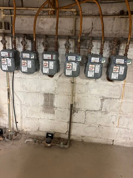 More Photos Of 2767 N Holton St, Milwaukee Apartments For Sale