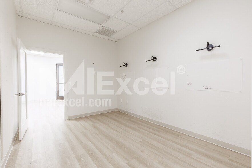 More Photos Of 1173 S 250 W, St George Office Residential For Lease