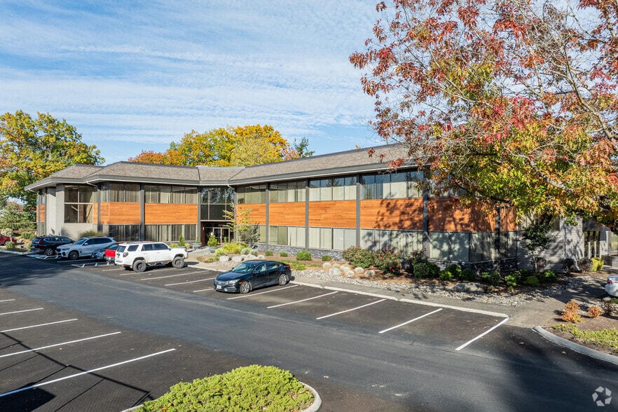 Primary Photo Of 25195 SW Parkway Ave, Wilsonville Office For Lease