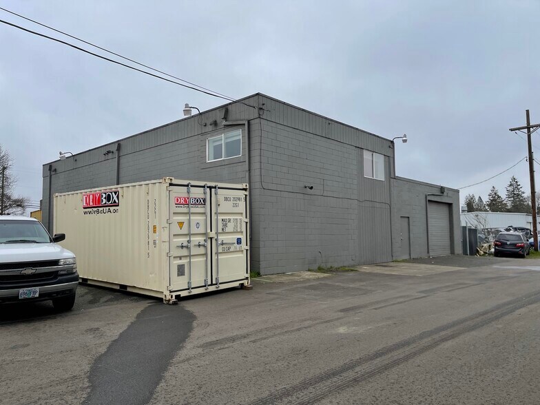 More Photos Of 516 S 1st Ave, Hillsboro Service For Lease