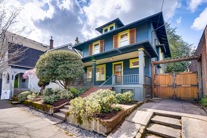 More Photos Of 1825 SE 7th Ave, Portland Loft Creative Space For Sale