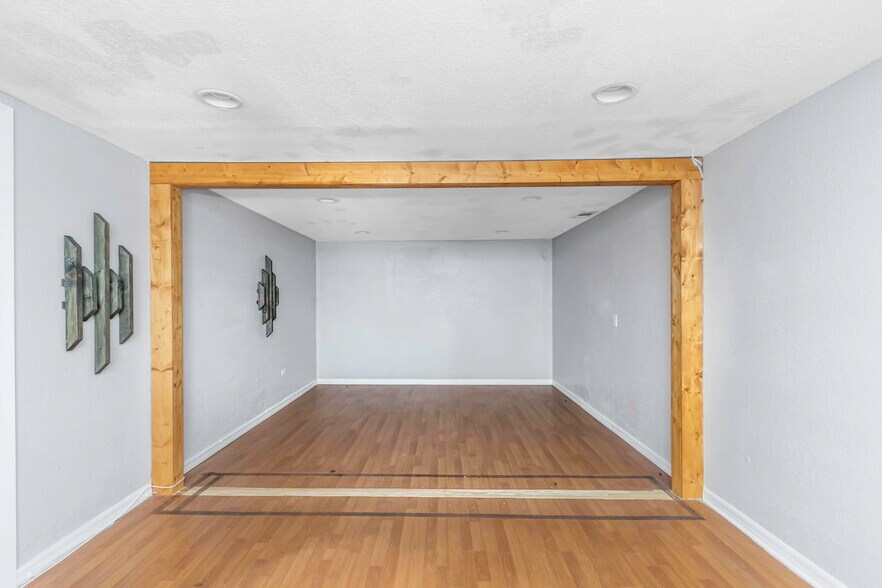 More Photos Of 1915 E Bay Dr, Largo General Retail For Sale