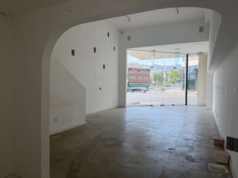 More Photos Of 8180 Melrose Ave, Los Angeles Storefront Retail Office For Lease