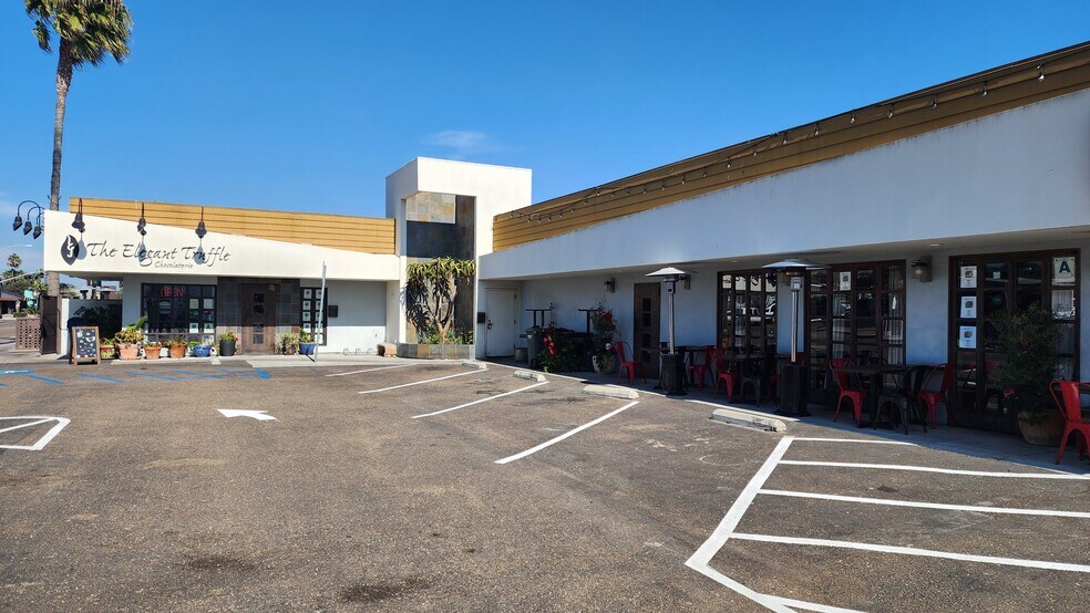 More Photos Of 2810-2832 Canon St, San Diego General Retail For Lease