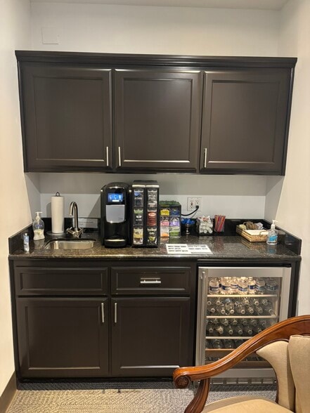 More Photos Of 438 S Murphy Ave, Sunnyvale Medical For Lease