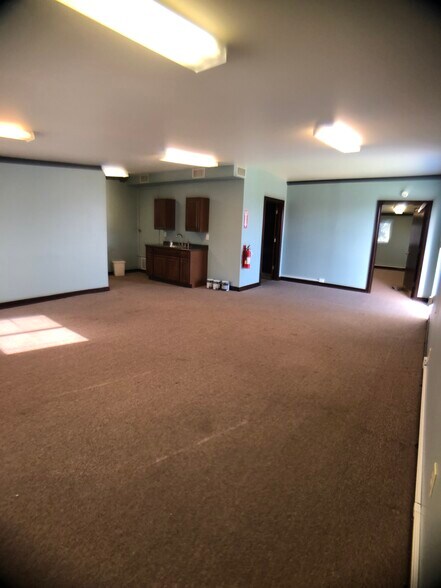 More Photos Of 1607 N Cuernavaca Dr, Austin Warehouse For Lease