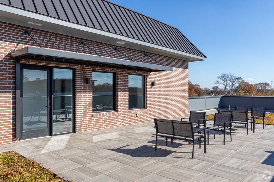 More Photos Of 1140 E Saint Georges Ave, Linden Apartments For Lease