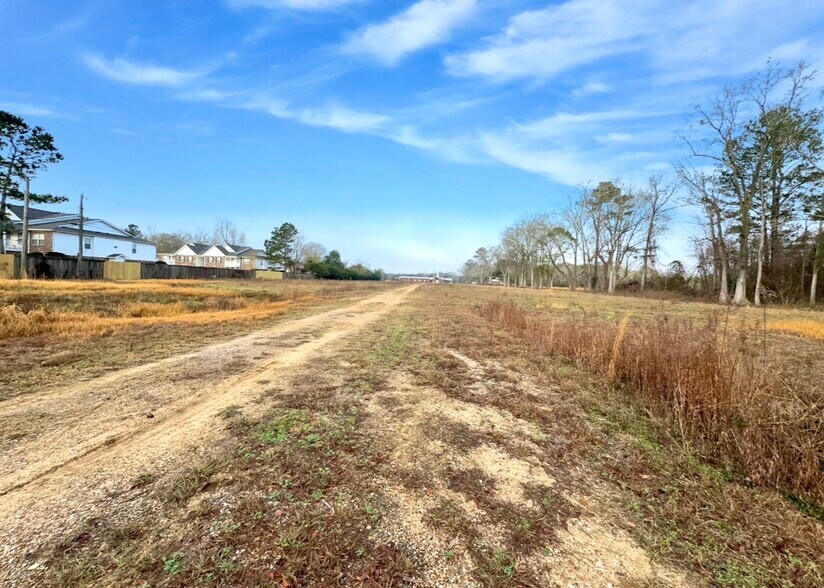 More Photos Of 18125 Highway 26 W, Lucedale Land For Sale