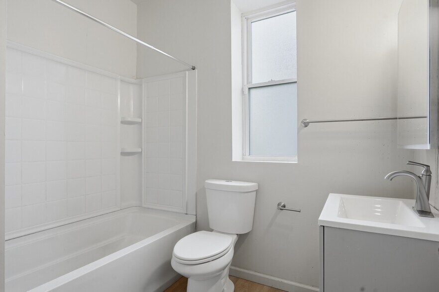 More Photos Of 10 Eastman Ter, Poughkeepsie Apartments For Sale