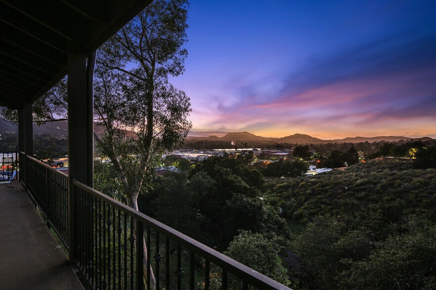 More Photos Of 501 Marin St, Thousand Oaks Unknown For Lease