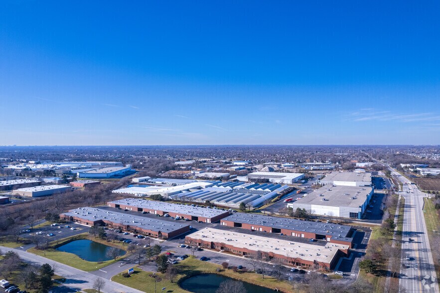 More Photos Of 1530-1558 Barclay Blvd, Buffalo Grove Unknown For Lease