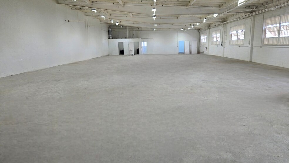 More Photos Of 7142-7148 Condor Ave, Commerce Warehouse For Lease