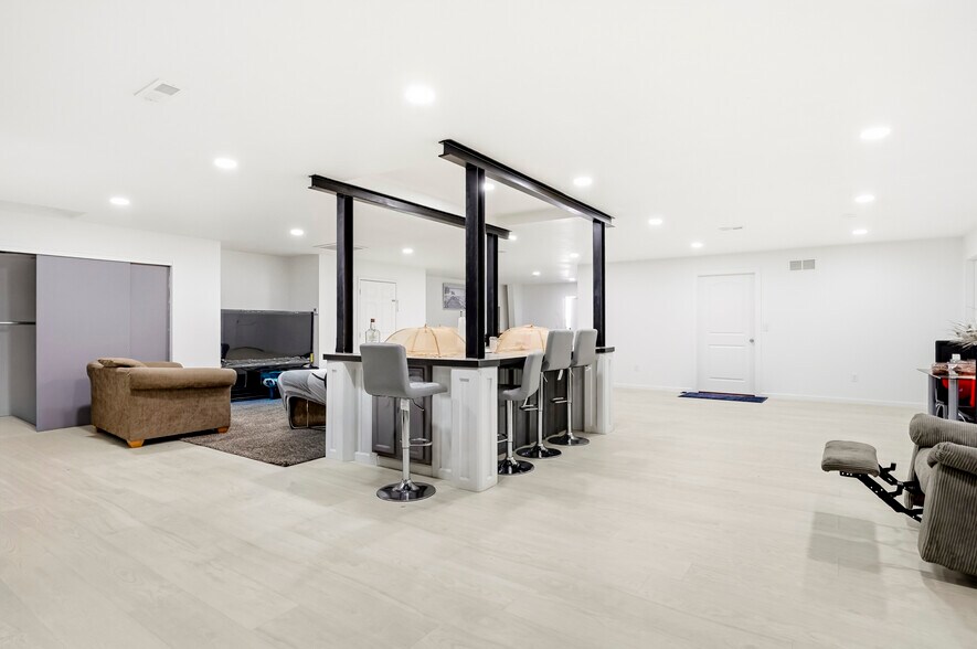 More Photos Of 404 State St, Fort Morgan Apartments For Sale