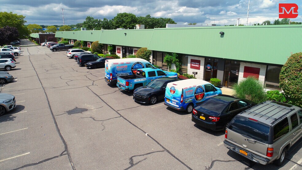 More Photos Of 60-90 Bridge Rd, Islandia Warehouse For Lease